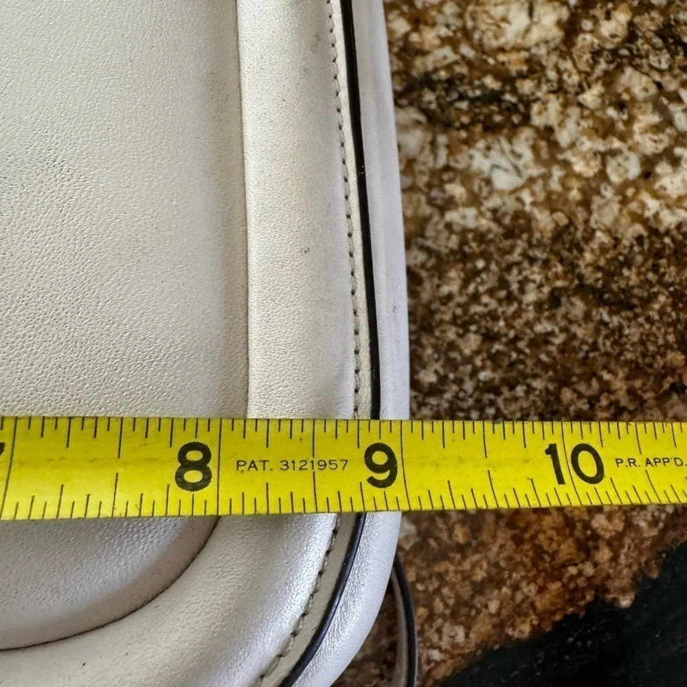 New Kate spade crème white puffy top handle crossbody‎